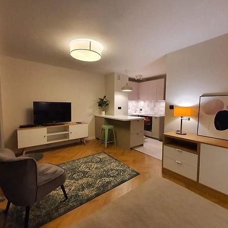 Mlociny Metro Apartment 3 华沙 外观 照片